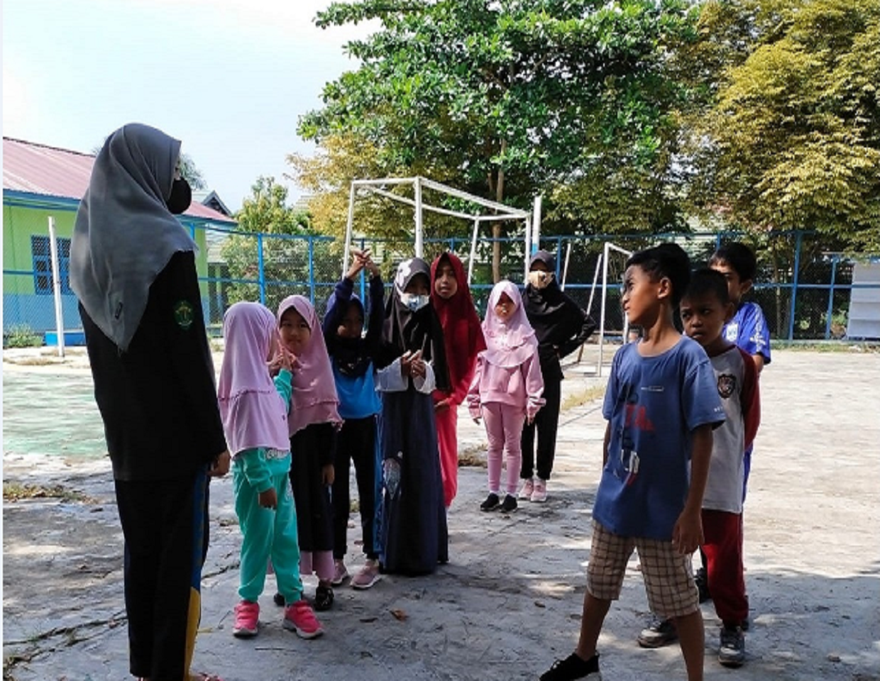 Belajar Menyenangkan Sambil Bermain di Luar Kelas bersama JEB Community